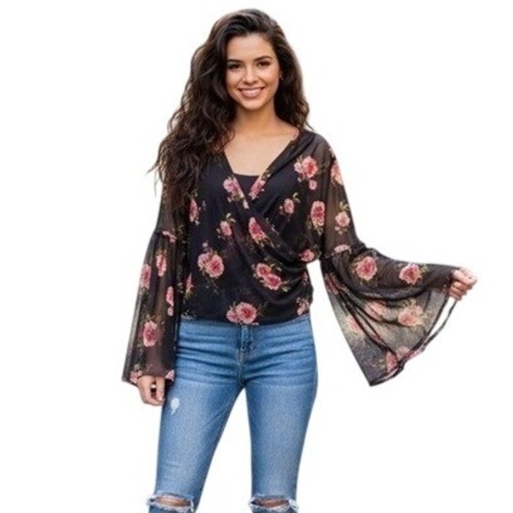 Bongo Floral Sheer Crop Top Bell Sleeve Blouse‎ Black Pink Medium Nwot
